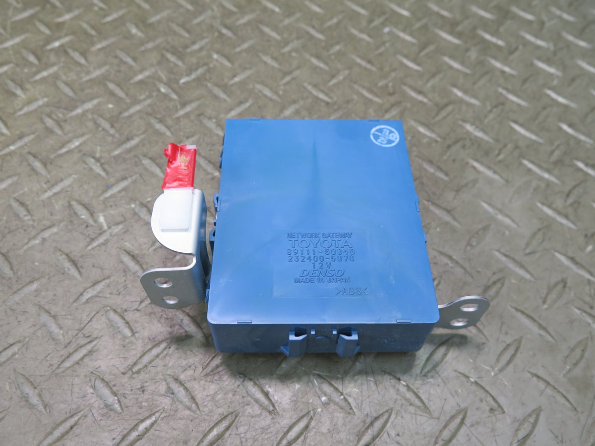 04-06 Lexus UCF30L LS430 Network Gateway Control Module 89111-50040 OEM