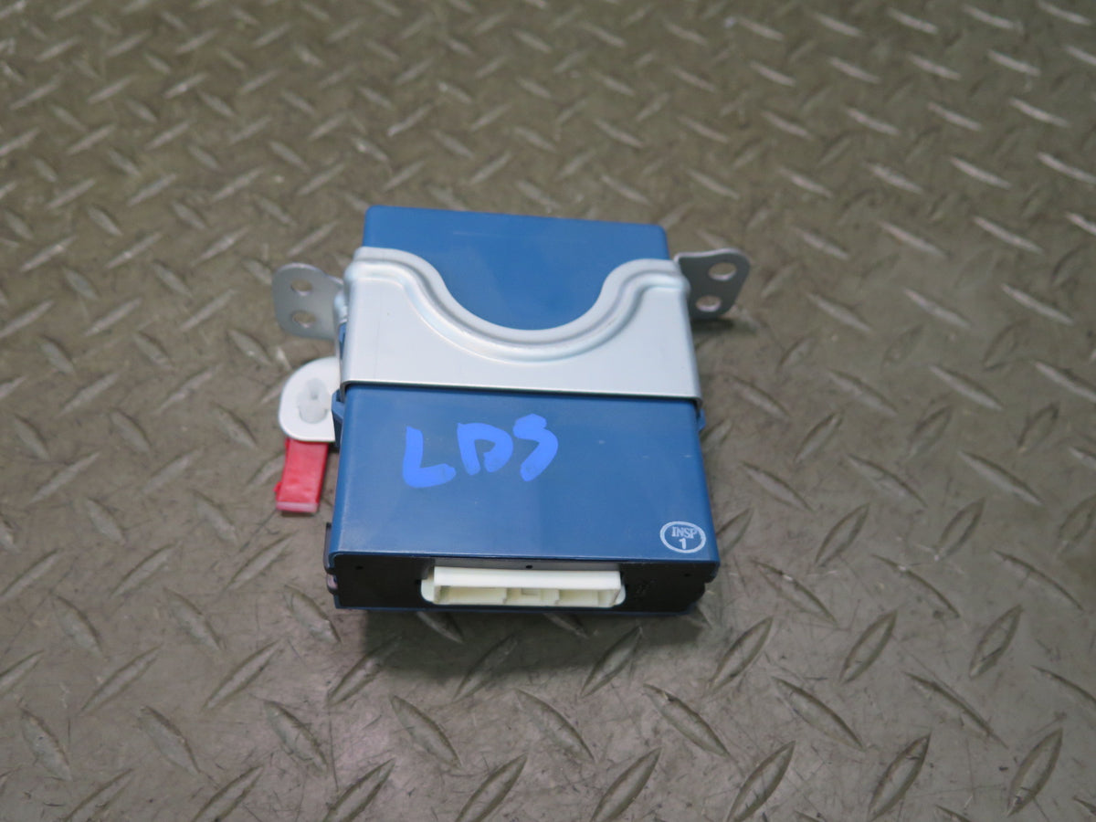 04-06 Lexus UCF30L LS430 Network Gateway Control Module 89111-50040 OEM