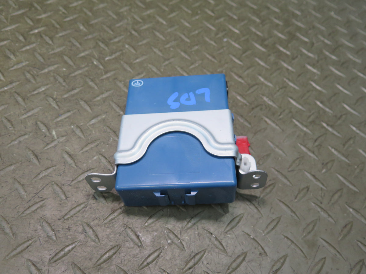 04-06 Lexus UCF30L LS430 Network Gateway Control Module 89111-50040 OEM
