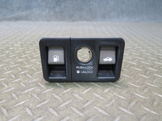 01-06 Lexus UCF30L LS430 Fuel Door & Trunk Lid Open Release Switch Panel OEM