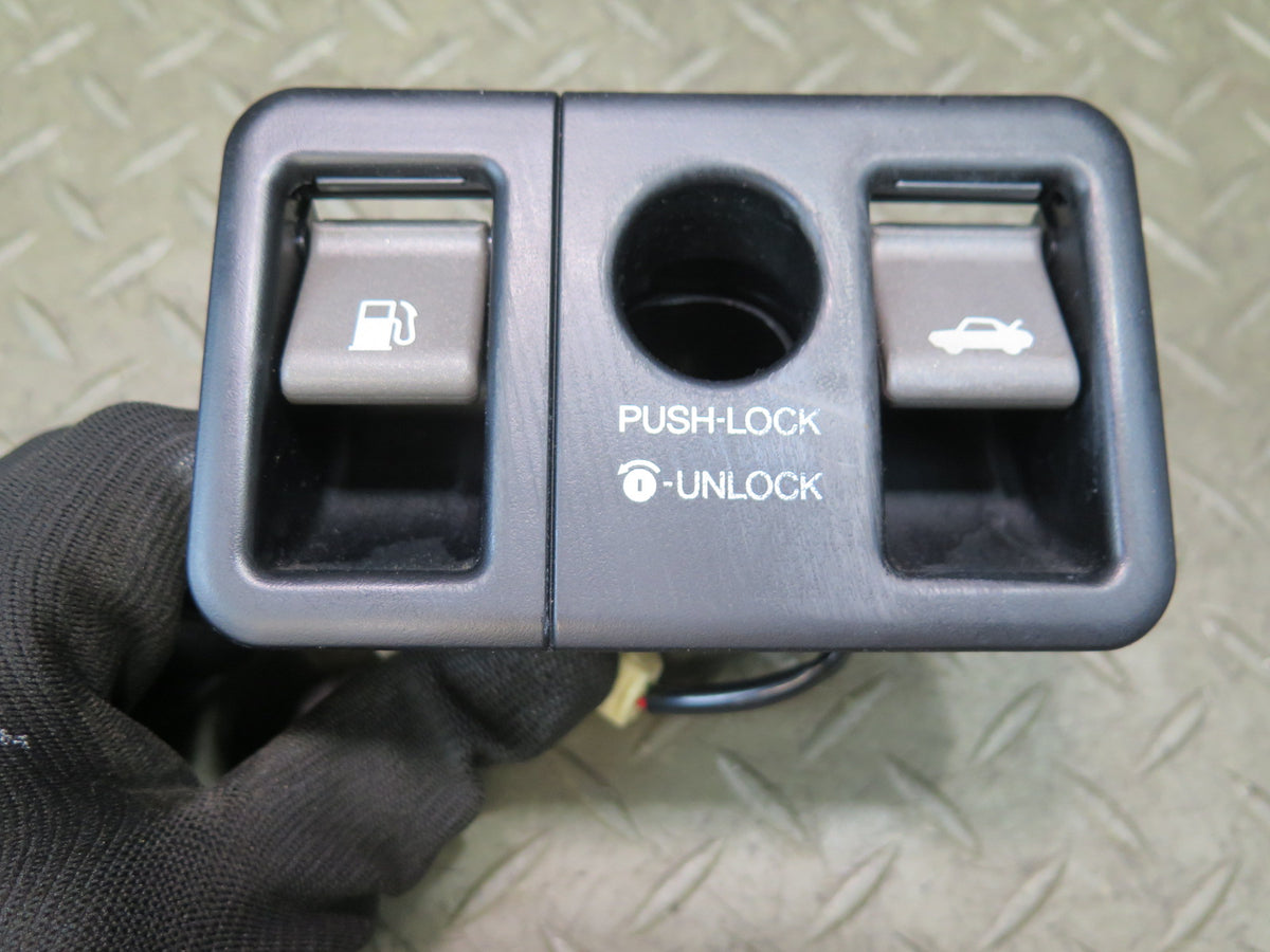 01-06 Lexus UCF30L LS430 Fuel Door & Trunk Lid Open Release Switch Panel OEM