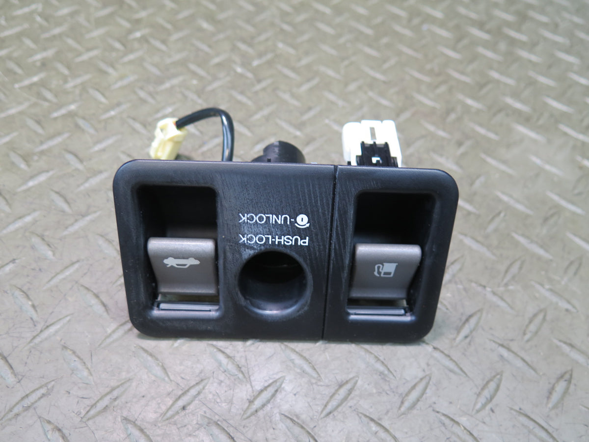01-06 Lexus UCF30L LS430 Fuel Door & Trunk Lid Open Release Switch Panel OEM