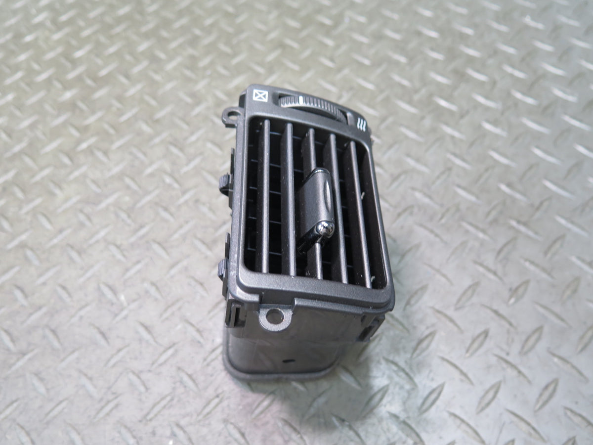 01-06 Lexus UCF30L LS430 Dash Front Left & Right A/C Air Vent Grille Set OEM