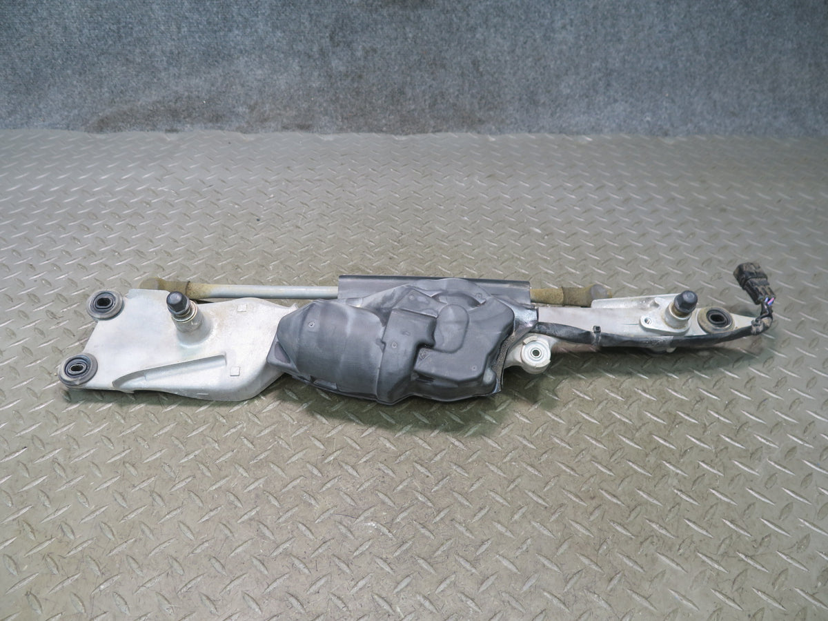 01-06 Lexus UCF30L LS430 Windshield Wiper Transmission Linkage w Motor OEM