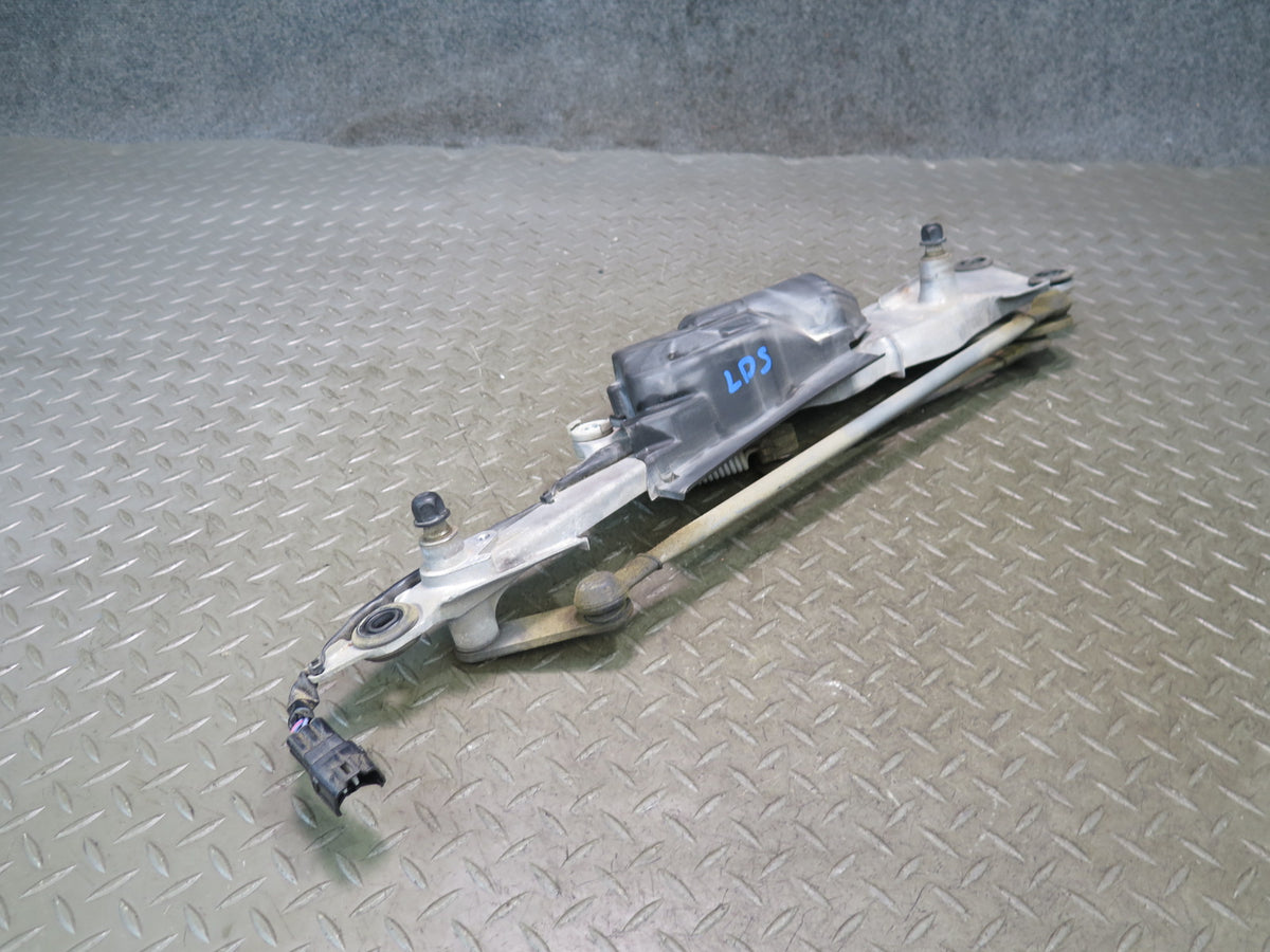 01-06 Lexus UCF30L LS430 Windshield Wiper Transmission Linkage w Motor OEM