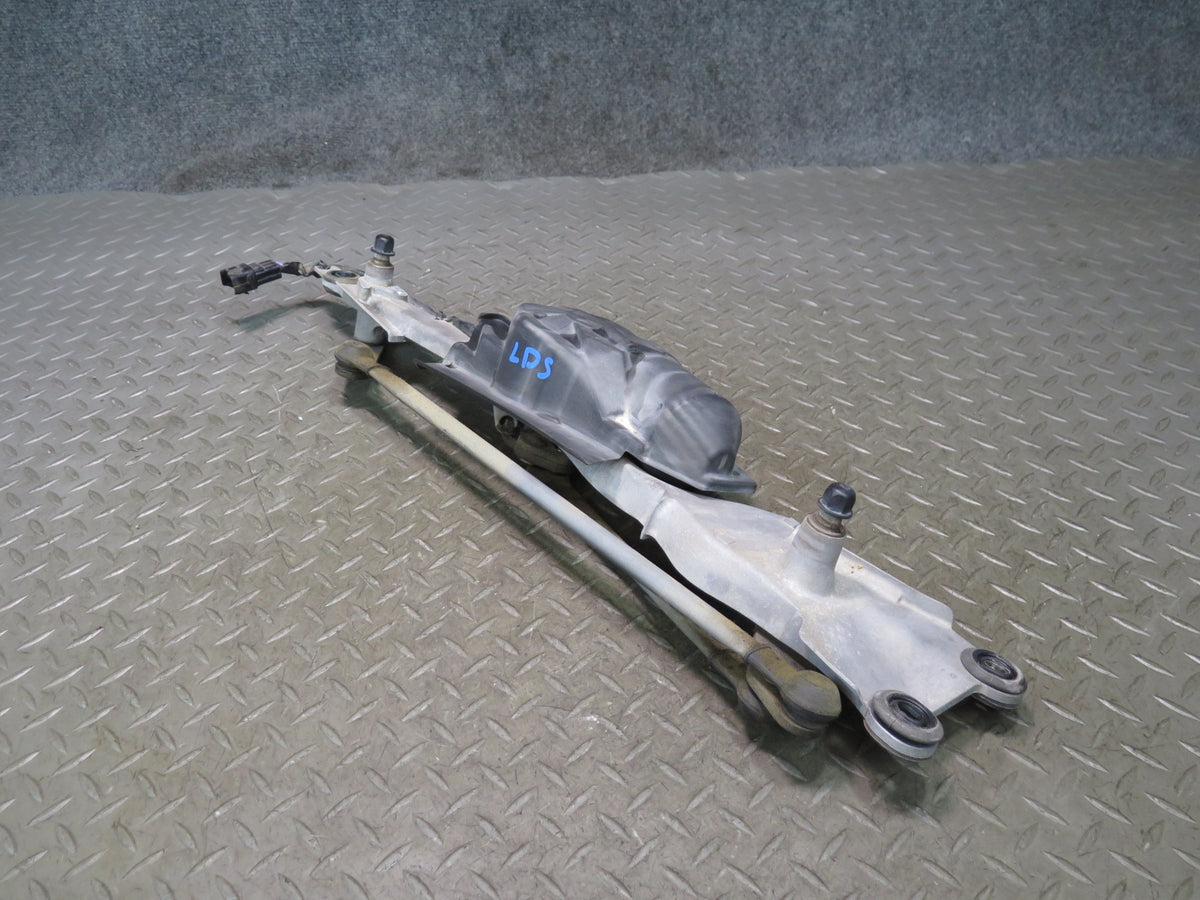 01-06 Lexus UCF30L LS430 Windshield Wiper Transmission Linkage w Motor OEM