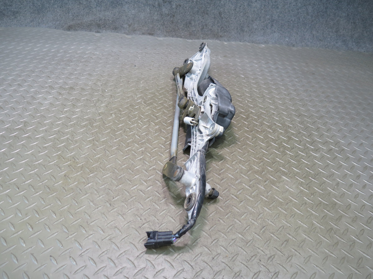 01-06 Lexus UCF30L LS430 Windshield Wiper Transmission Linkage w Motor OEM
