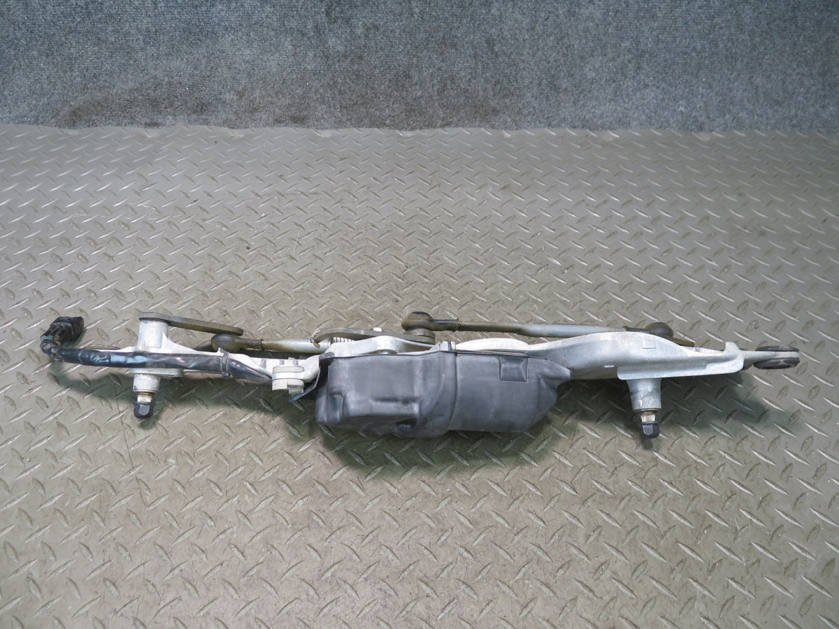 01-06 Lexus UCF30L LS430 Windshield Wiper Transmission Linkage w Motor OEM