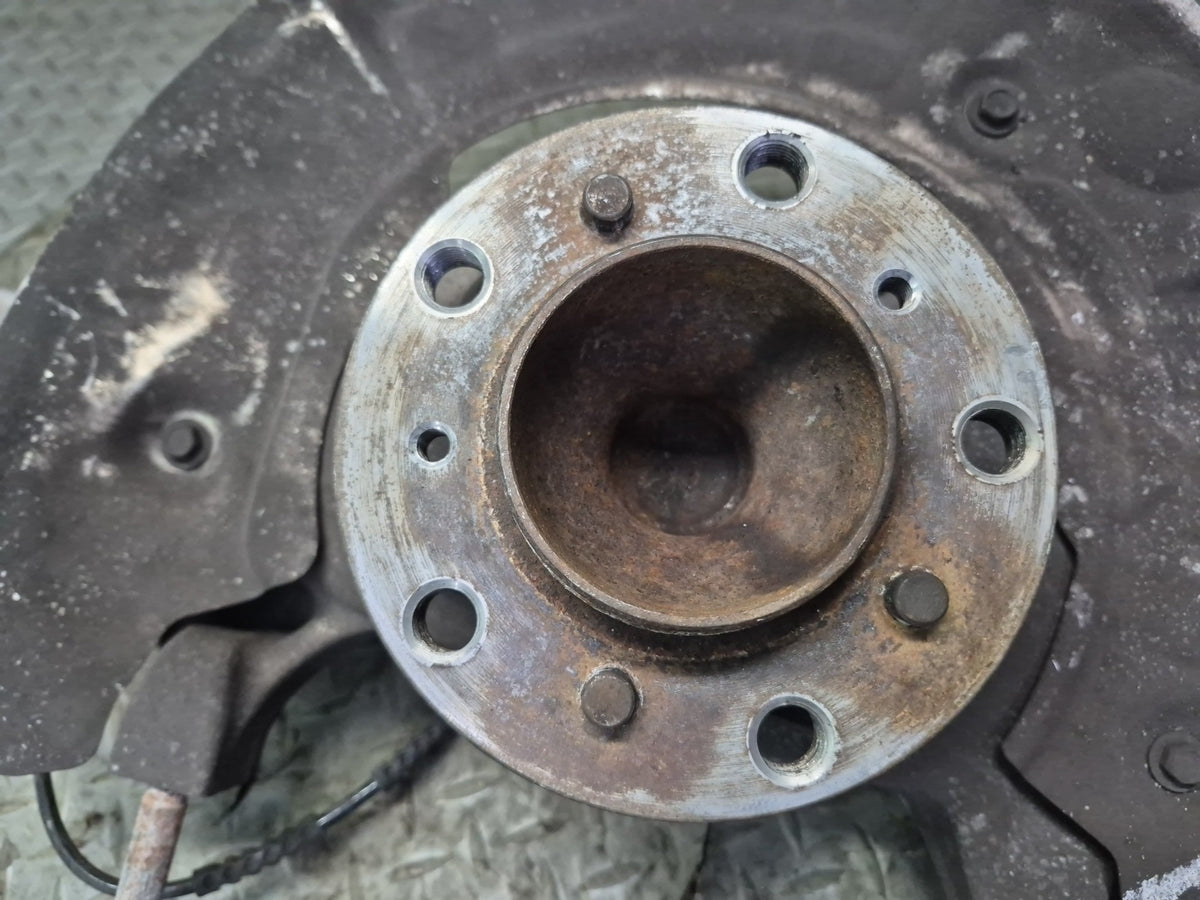 2012-2016 BMW F10 M5 RWD Front Right Spindle Knuckle Wheel Hub Bearing OEM