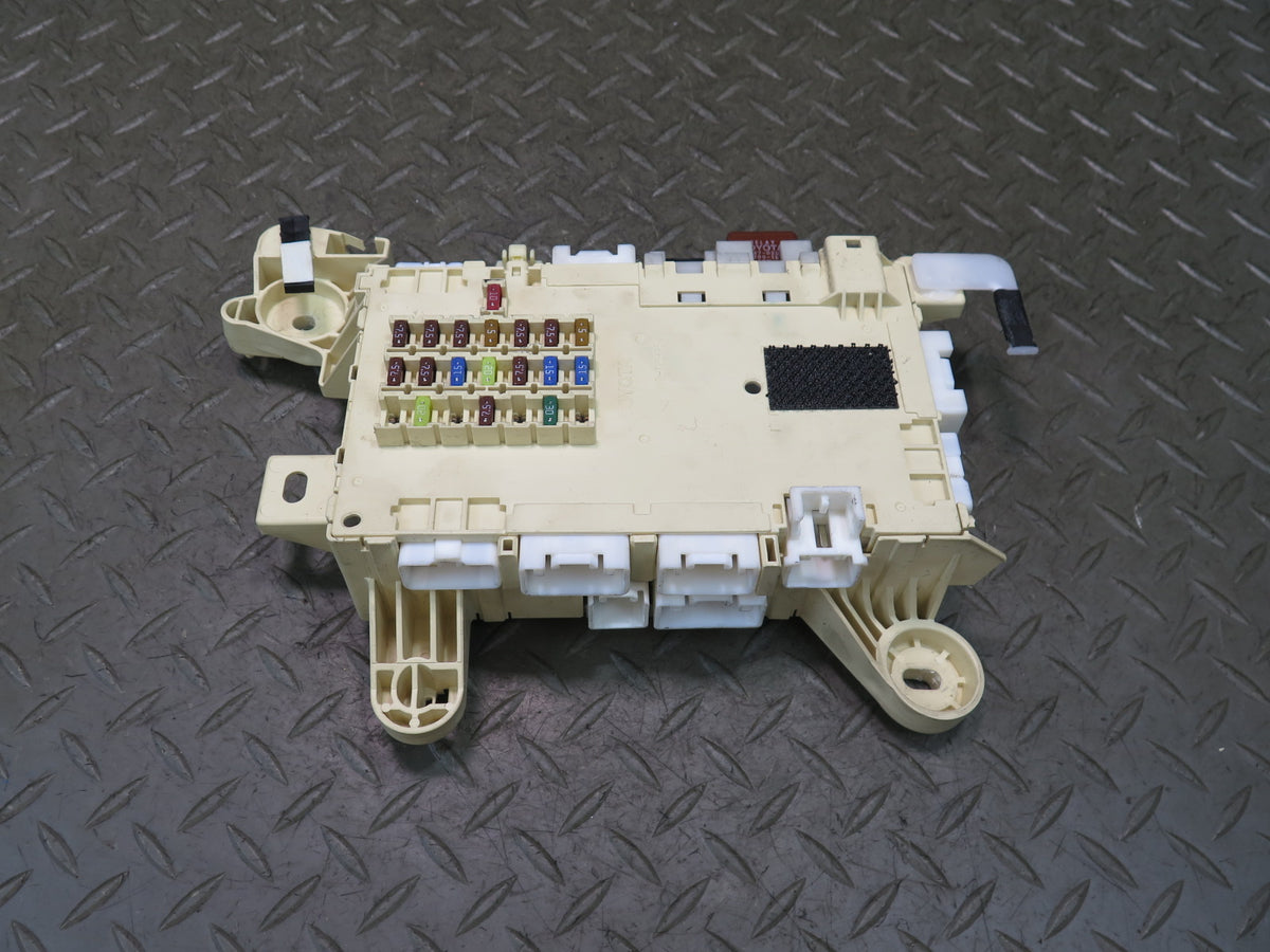 04-06 Lexus UCF30L LS430 Front Left Fuse Relay Junction Box Module OEM