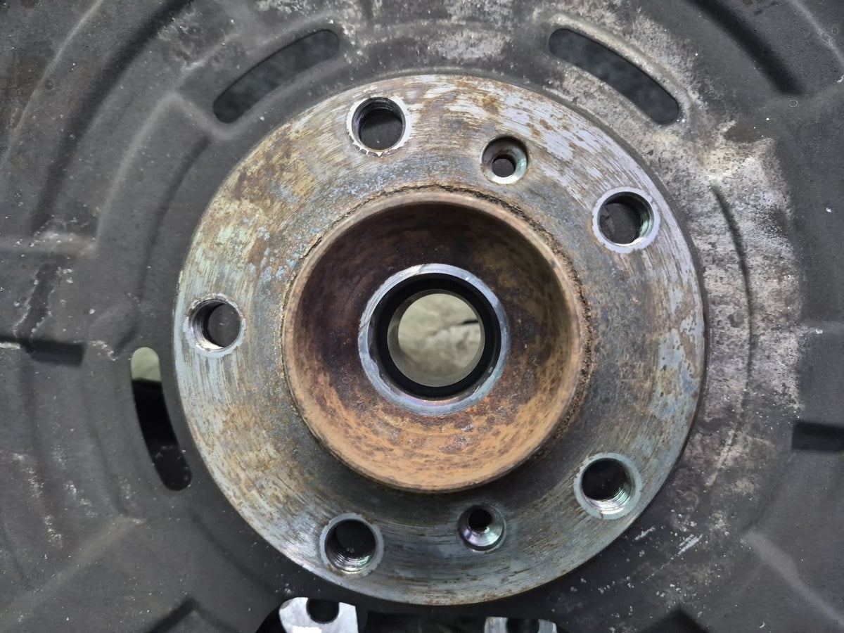 2012-2016 BMW F10 M5 RWD Rear Left Spindle Knuckle Wheel Hub Bearing OEM