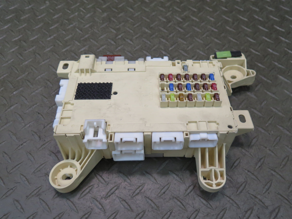 04-06 Lexus UCF30L LS430 Front Right Fuse Relay Junction Box Module OEM