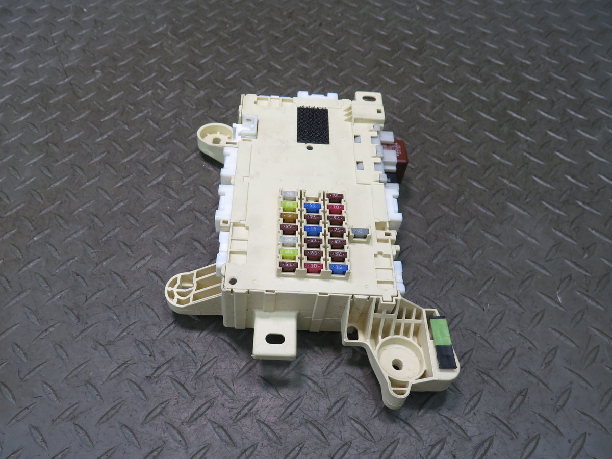 04-06 Lexus UCF30L LS430 Front Right Fuse Relay Junction Box Module OEM