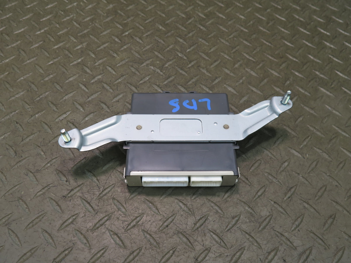 04-06 Lexus UCF30L LS430 Headlight Level Control Module 89940-50020 OEM