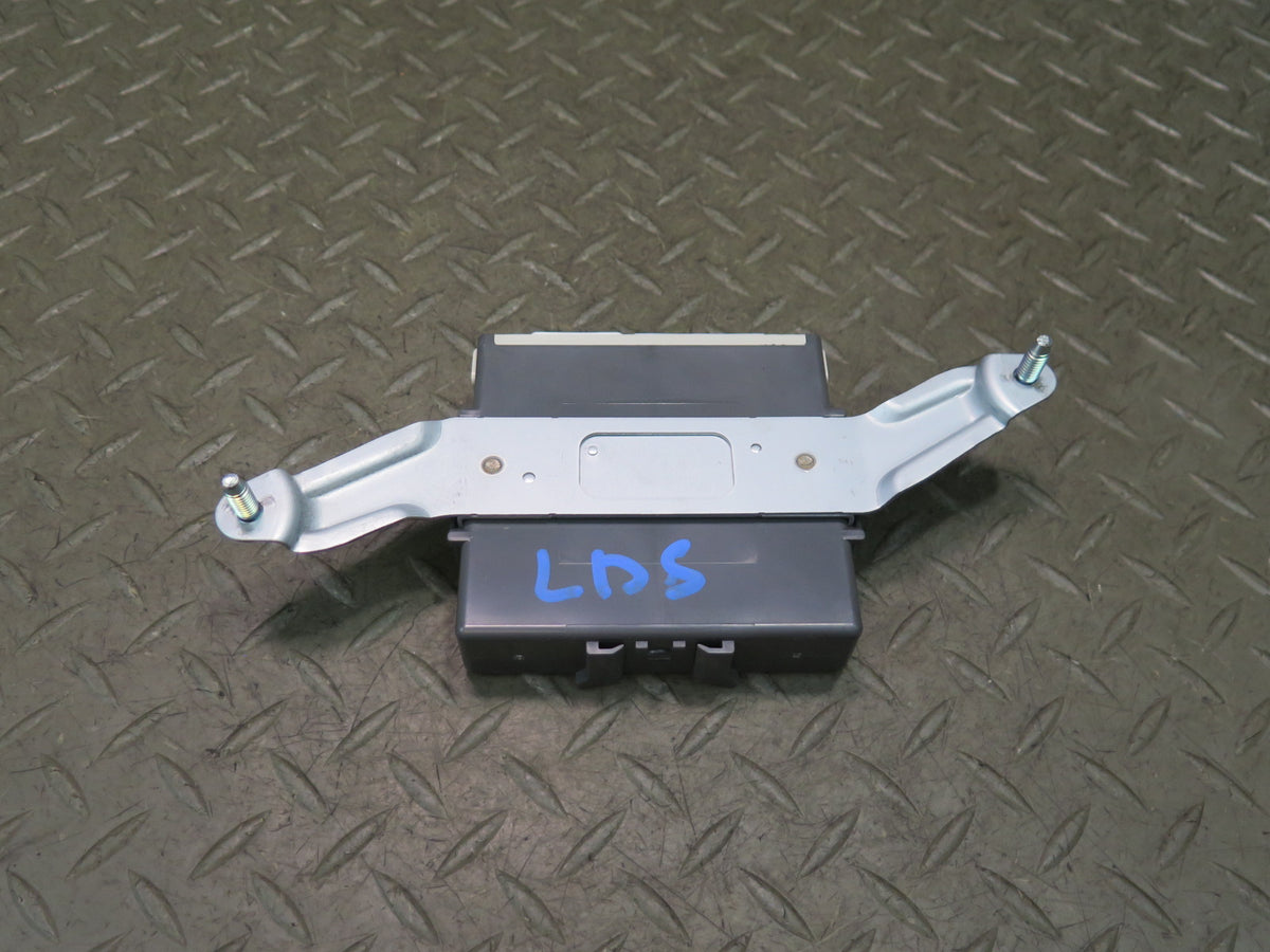 04-06 Lexus UCF30L LS430 Headlight Level Control Module 89940-50020 OEM