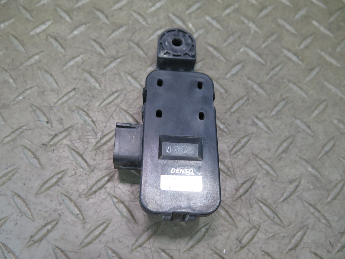 04-06 Lexus UCF30L LS430 Smog Emission Control Module Sensor 013650-0010 OEM