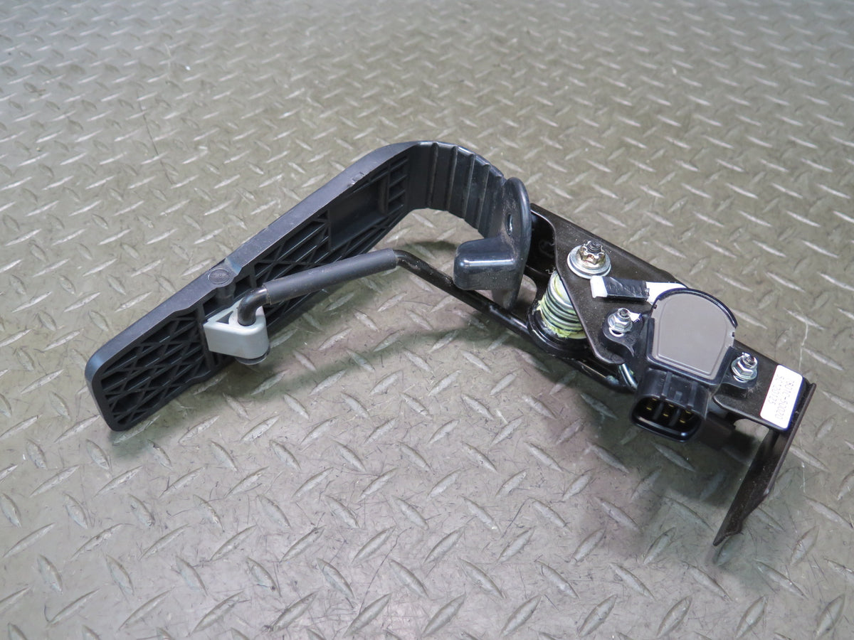 02-06 Lexus UCF30L LS430 Gas Acceleration Peadal w Sensor 78010-50020 OEM