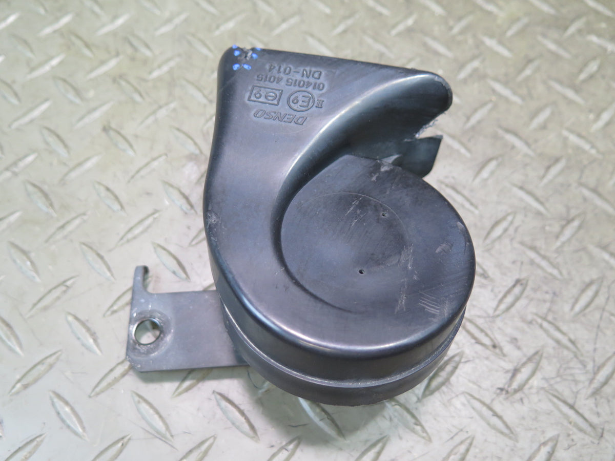 04-06 Lexus UCF30L LS430 Set of 2 High & Low Tone Note Pitch Horn Signal Damaged
