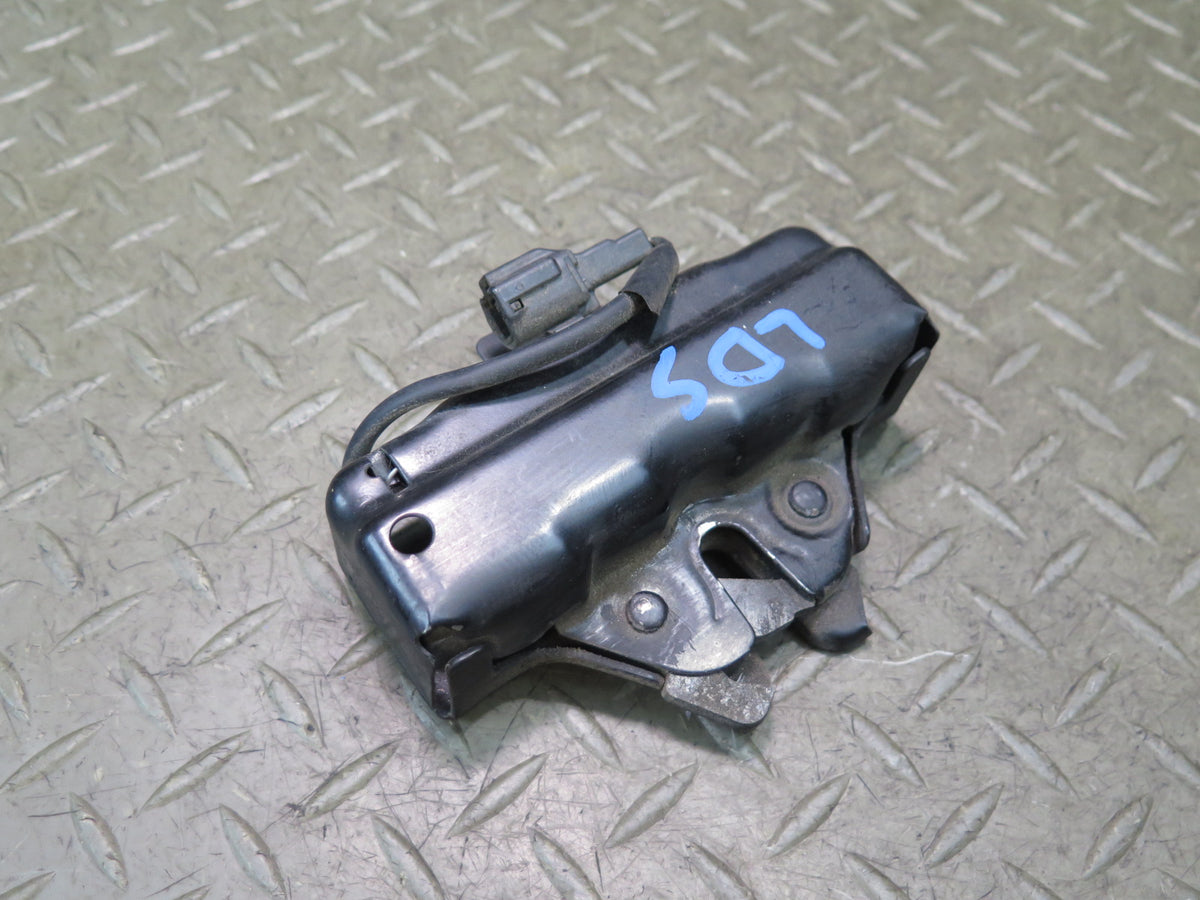 01-06 Lexus UCF30L LS430 Front Hood Bonnet Lock Latch OEM