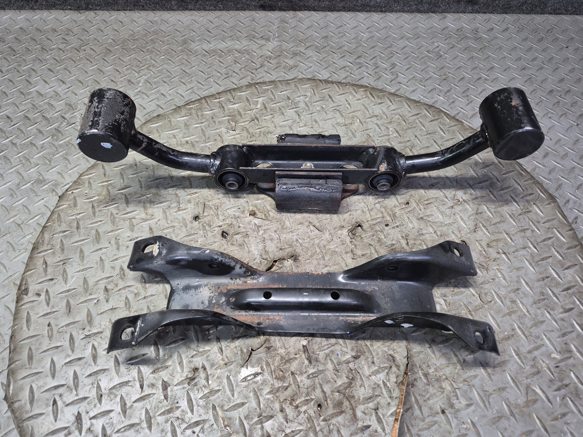 84-89 Nissan Z31 300ZX M/T Transmission Mount Crossmember Bracket Set OEM