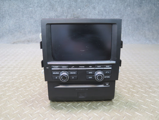 15-16 Porsche Macan Audio Radio Navigation Display Head Unit Receiver Damaged