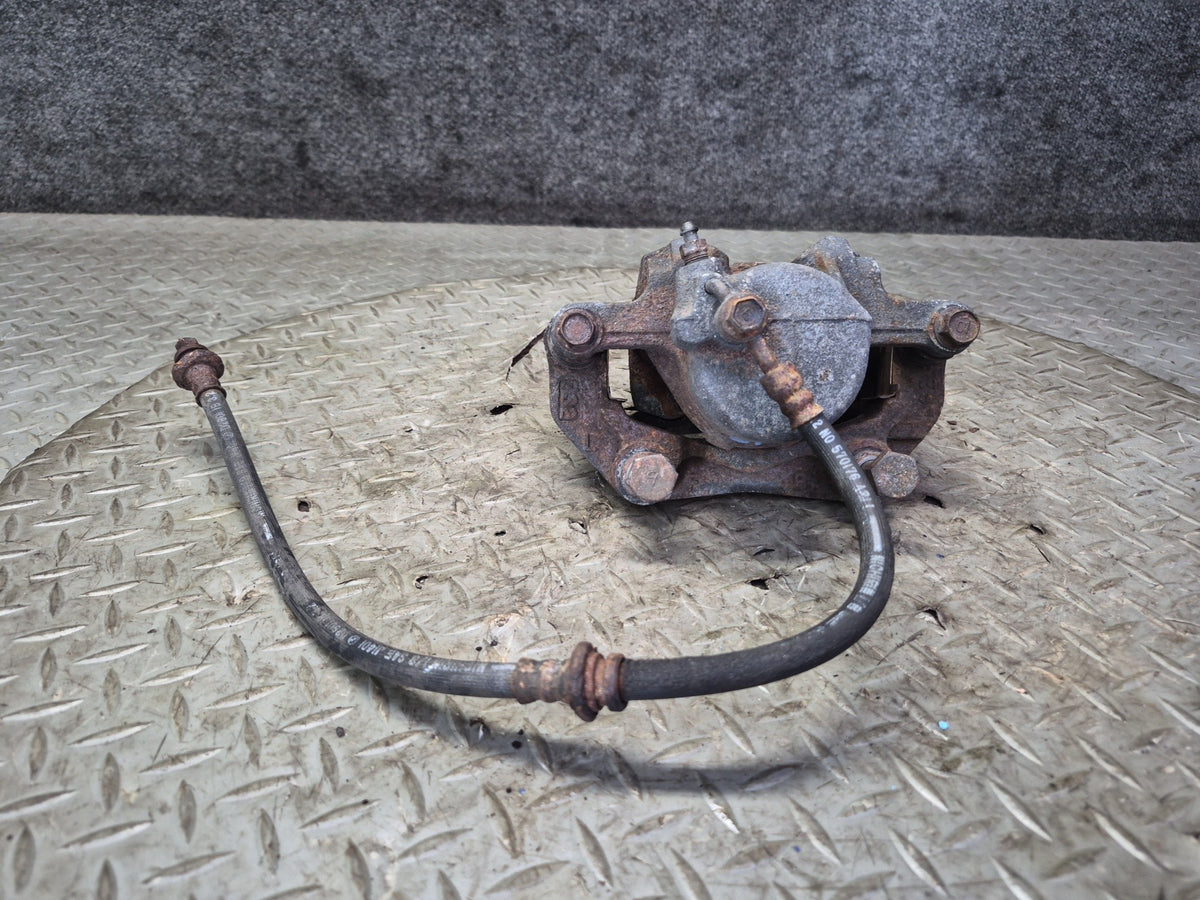 84-89 Nissan Z31 300ZX NA Set of 2 Front Left & Right Brake Caliper w Hose OEM