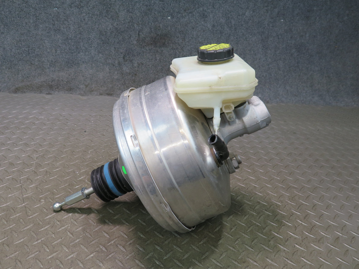 2015-2018 Porsche Macan Brake Master Cylinder Booster Fluid Reservoir
