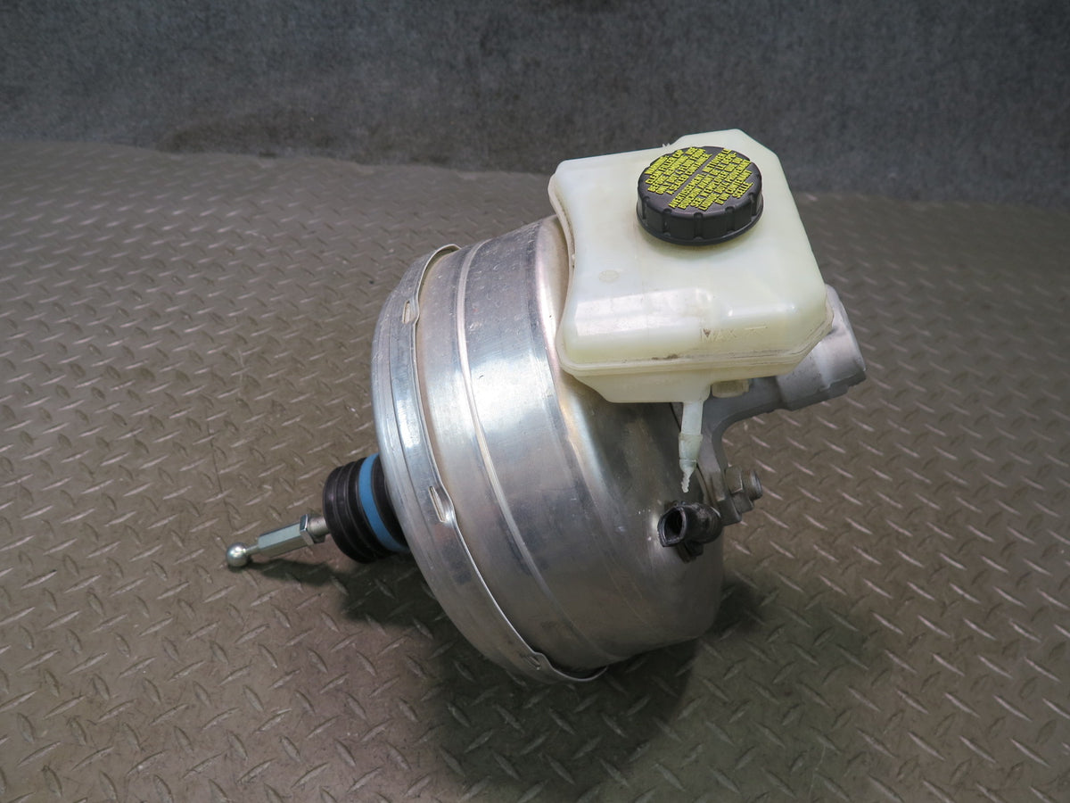 2015-2018 Porsche Macan Brake Master Cylinder Booster Fluid Reservoir