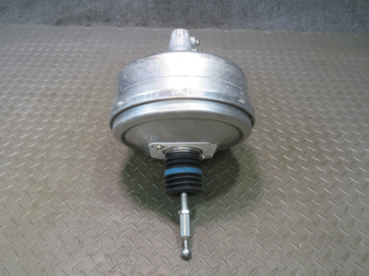2015-2018 Porsche Macan Brake Master Cylinder Booster Fluid Reservoir