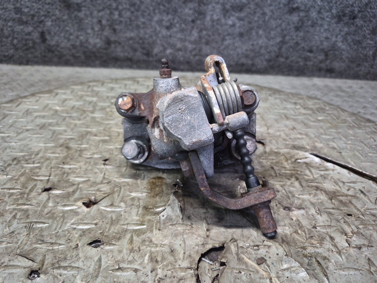 87-89 Nissan Z31 300ZX NA Set of 2 Rear Left & Right Brake Caliper OEM