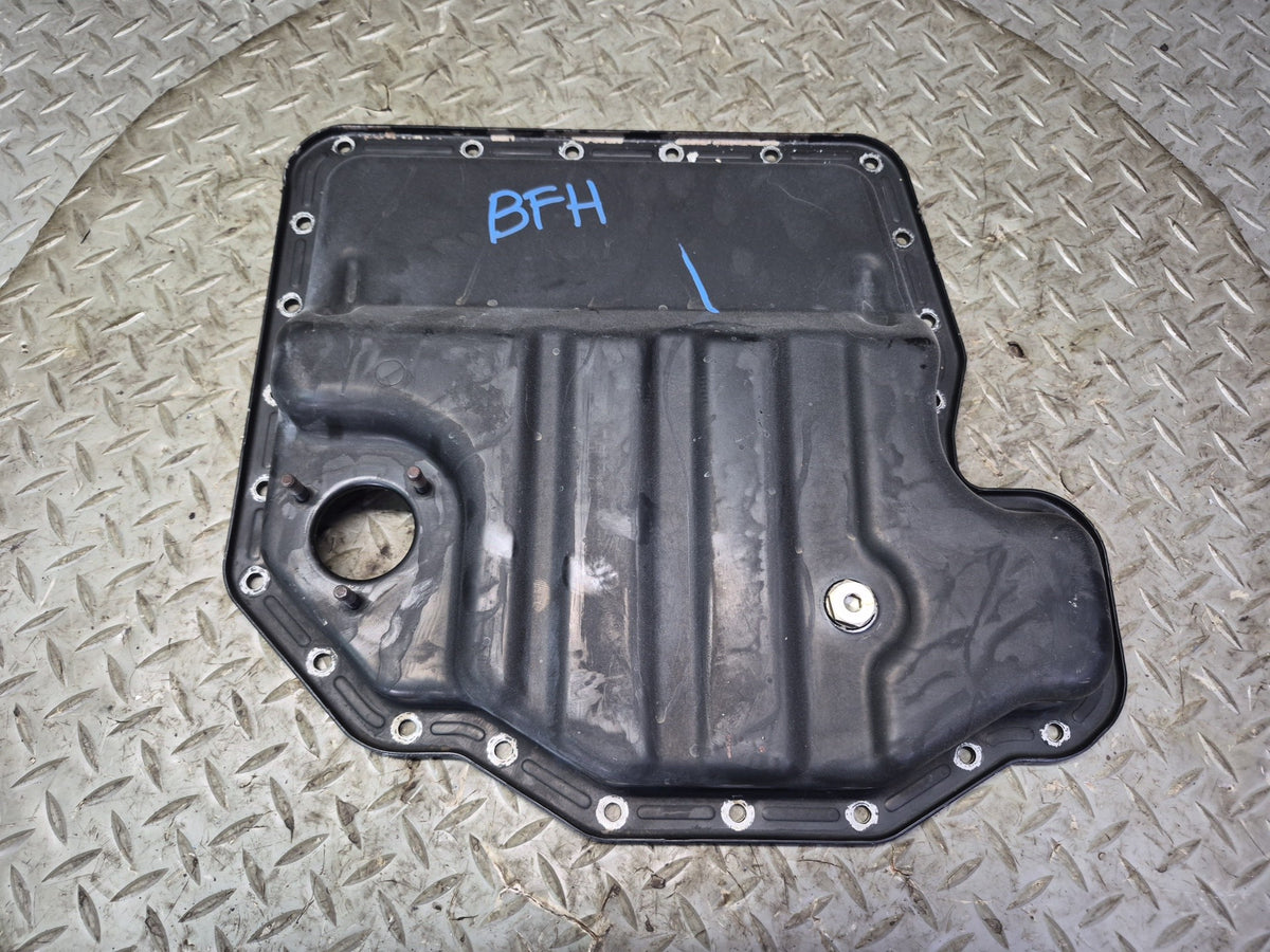 97-03 BMW E39 540i 4.4L M62 Engine Motor Lower Oil Pan OEM