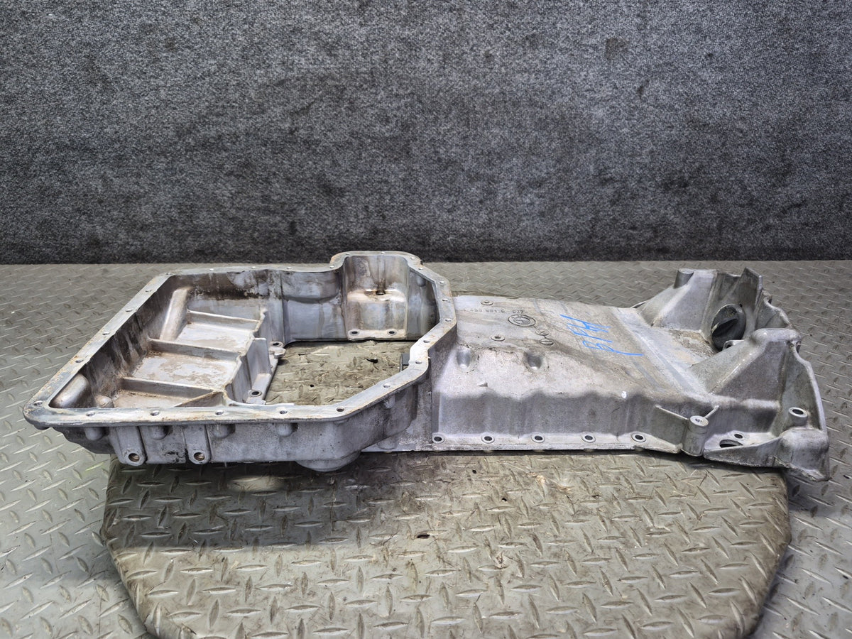 97-03 BMW E39 540i M62 Engine Motor Upper Oil Pan 1433561 OEM