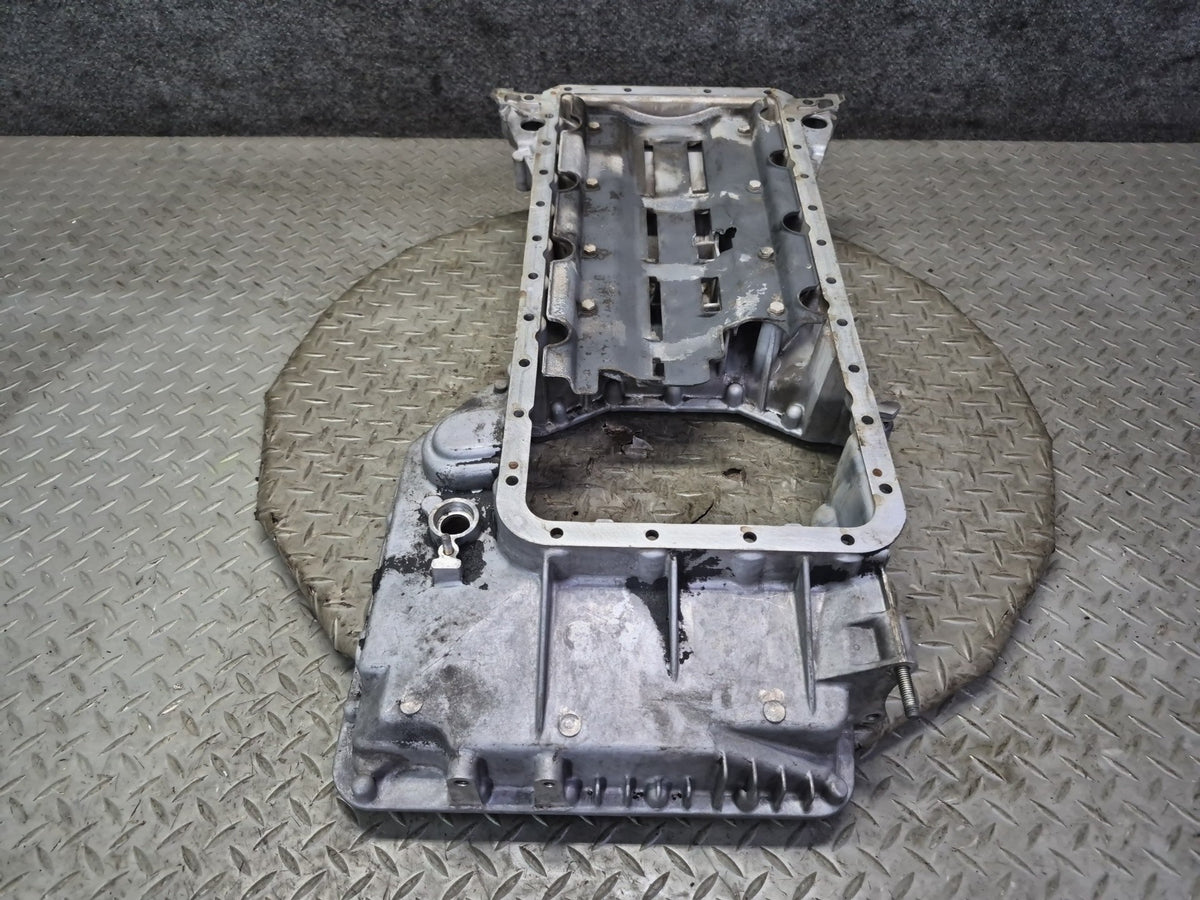97-03 BMW E39 540i M62 Engine Motor Upper Oil Pan 1433561 OEM
