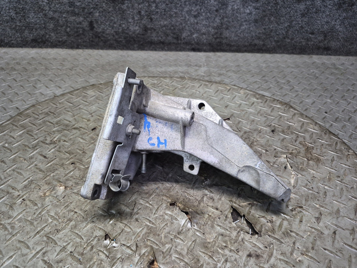 97-03 BMW E39 540i M62 Set of 2 Left & Right Engine Mount Bracket OEM