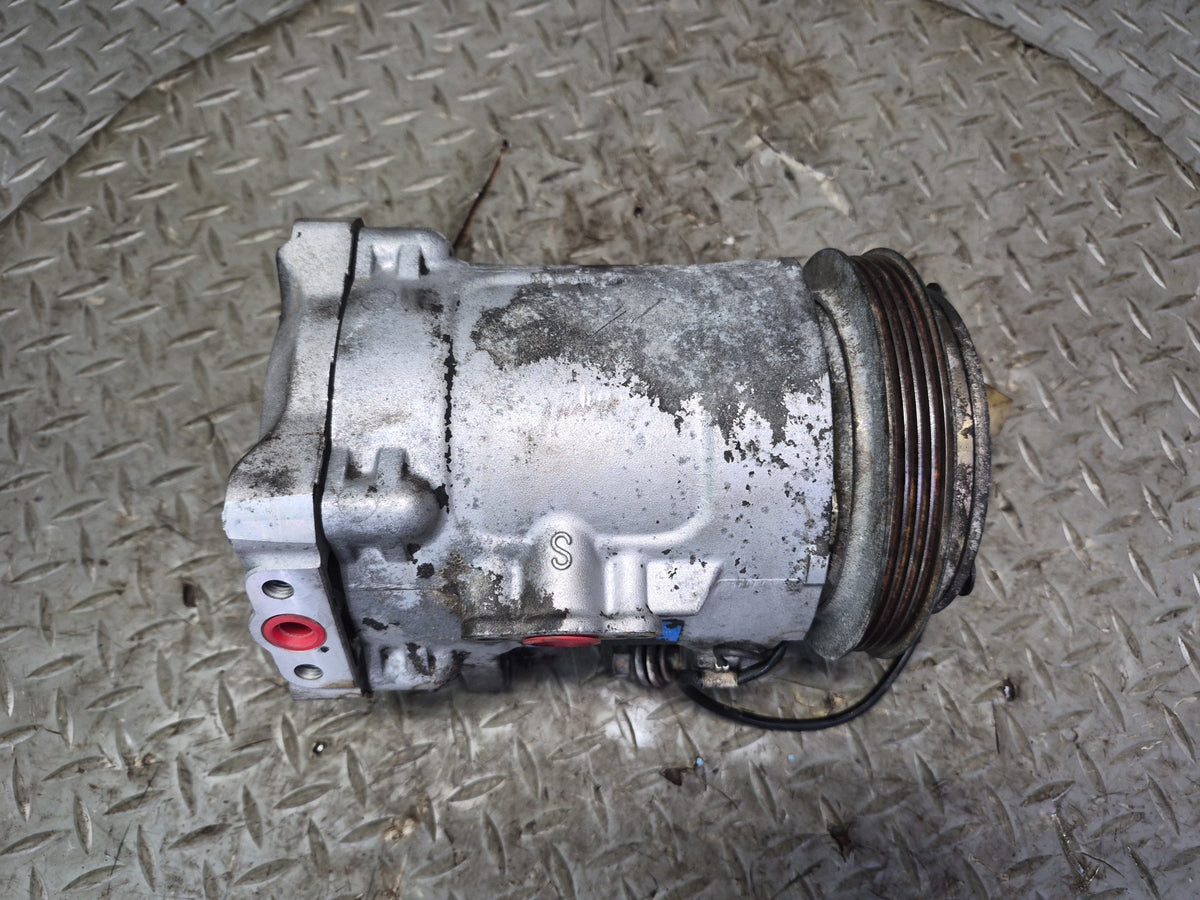 87-89 Nissan Z31 300ZX NA A/C Air Condition Compressor 252585 OEM