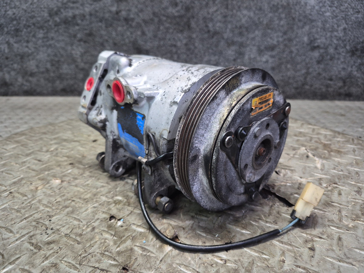 87-89 Nissan Z31 300ZX NA A/C Air Condition Compressor 252585 OEM