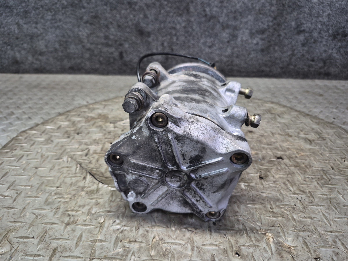 87-89 Nissan Z31 300ZX NA A/C Air Condition Compressor 252585 OEM
