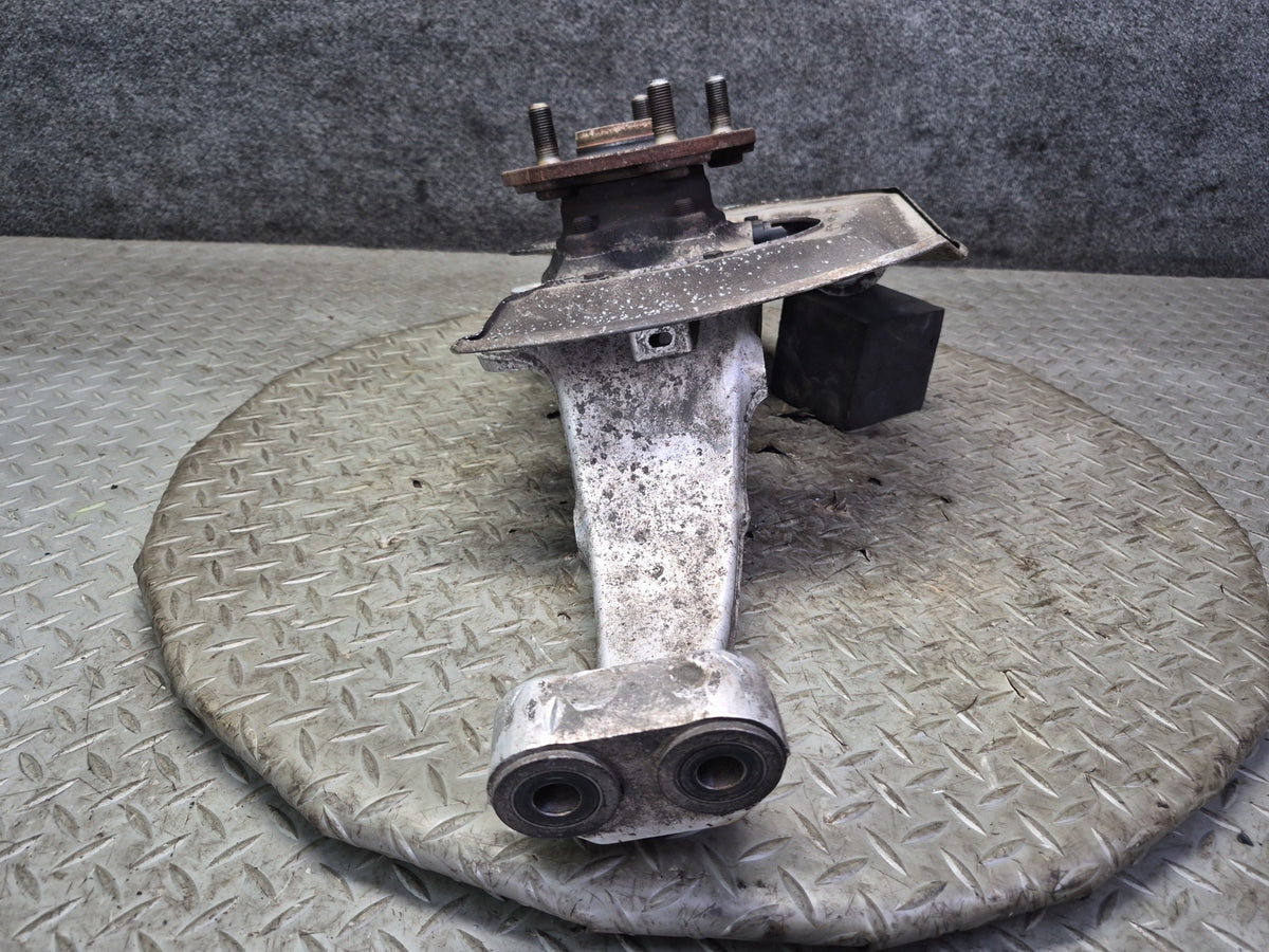 08-16 Lexus UVF46L LS600h LS460 AWD Front Left Spindle Knuckle Wheel Hub OEM