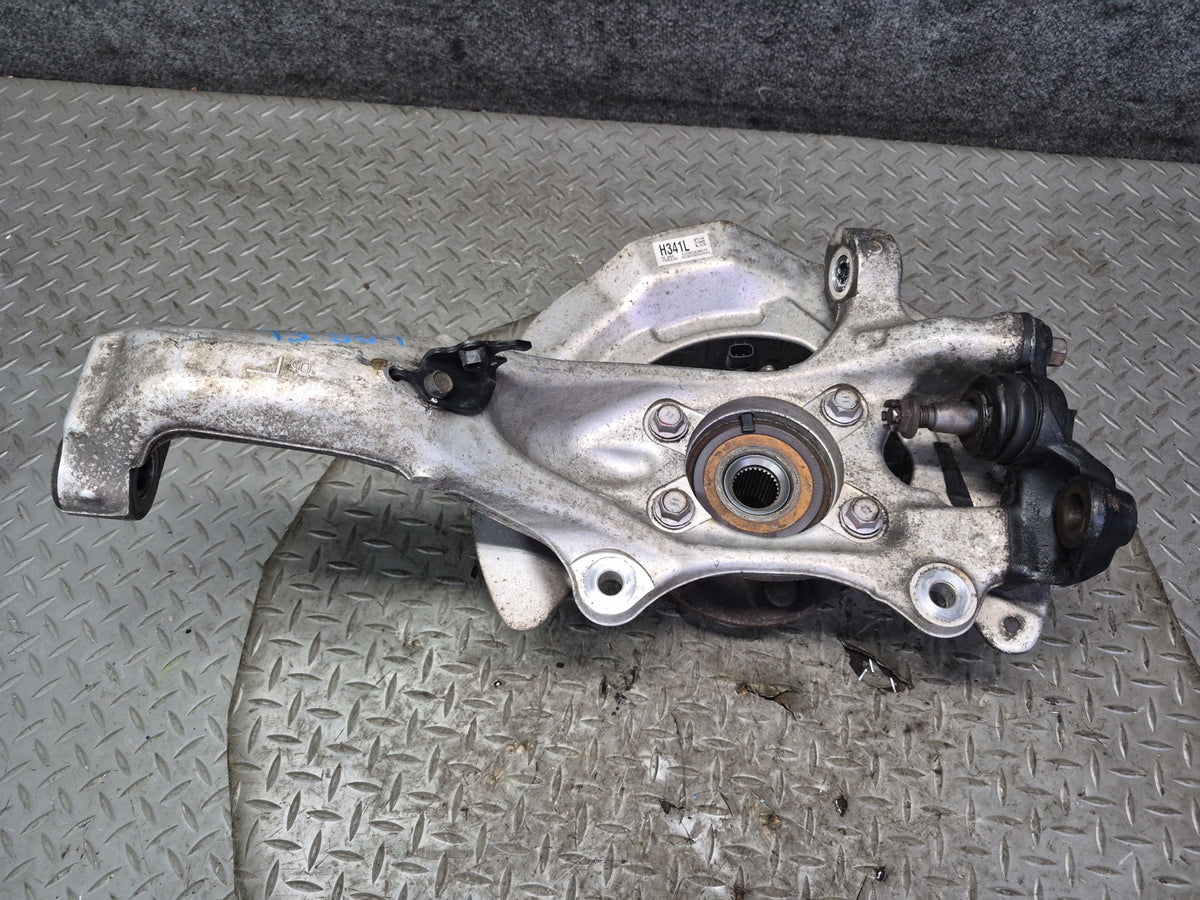 08-16 Lexus UVF46L LS600h LS460 AWD Front Left Spindle Knuckle Wheel Hub OEM