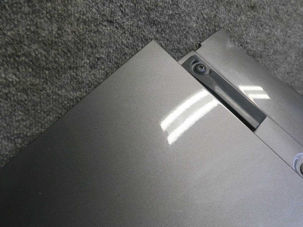 2015-2025 Porsche Macan Front Right Side Fender Shell Panel Cover Gray