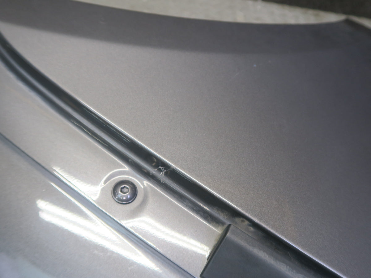 2015-2025 Porsche Macan Front Right Side Fender Shell Panel Cover Gray