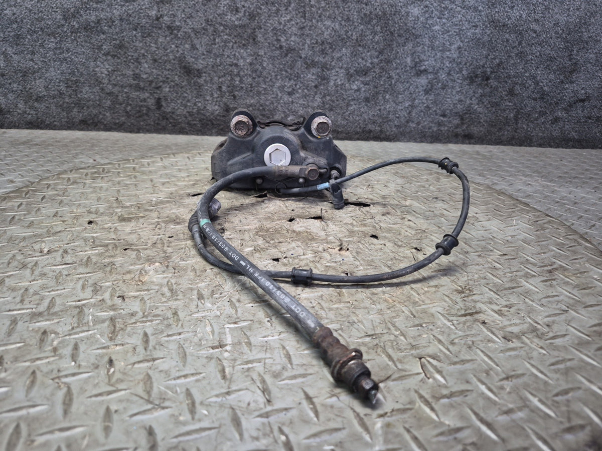 08-16 Lexus UVF46L LS600h LS460 AWD Rear Left & Right Brake Caliper Set OEM