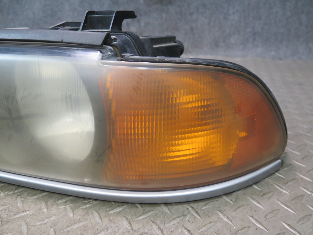 97-98 BMW E39 540i Front Right & Left Halogen Headlight Lamp OEM
