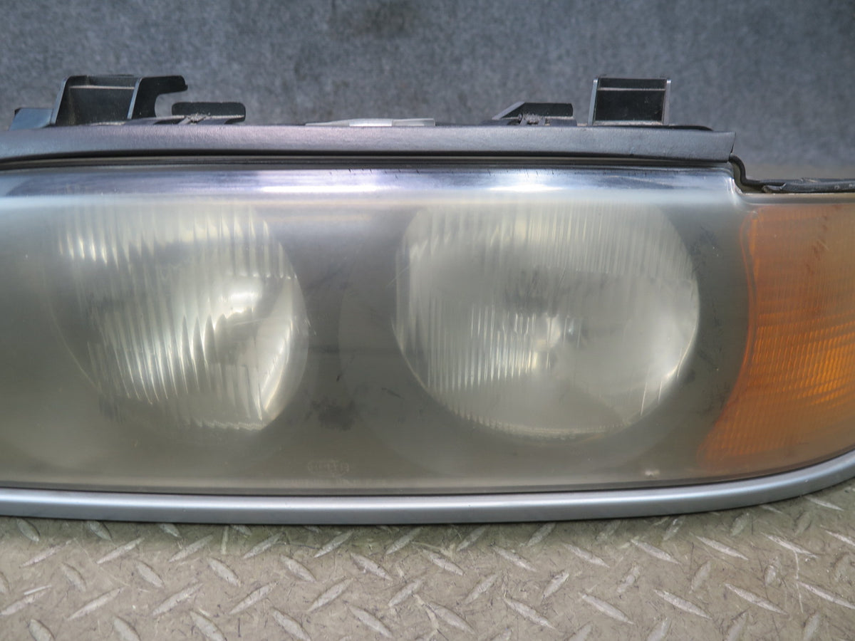 97-98 BMW E39 540i Front Right & Left Halogen Headlight Lamp OEM