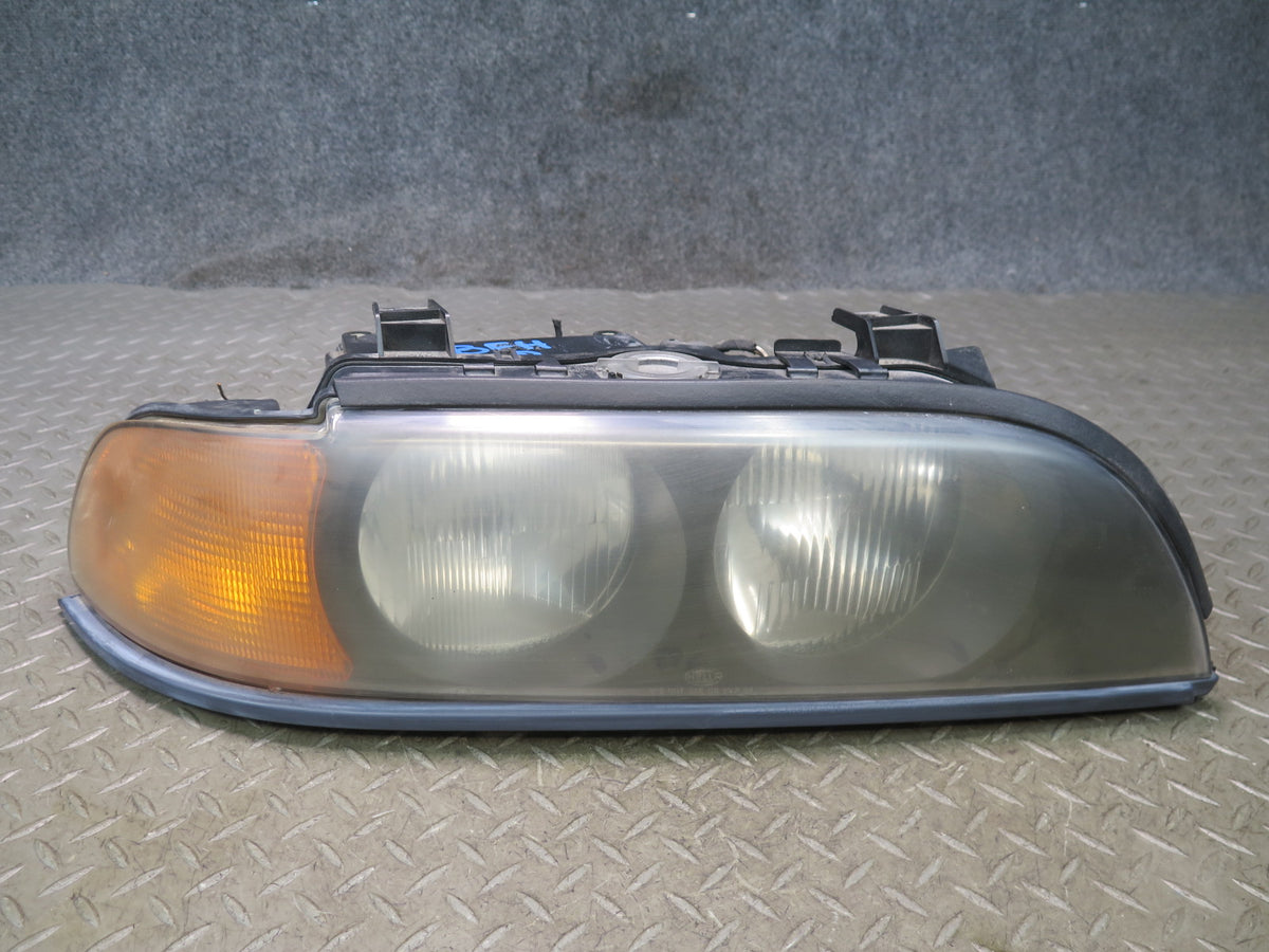 97-98 BMW E39 540i Front Right & Left Halogen Headlight Lamp OEM