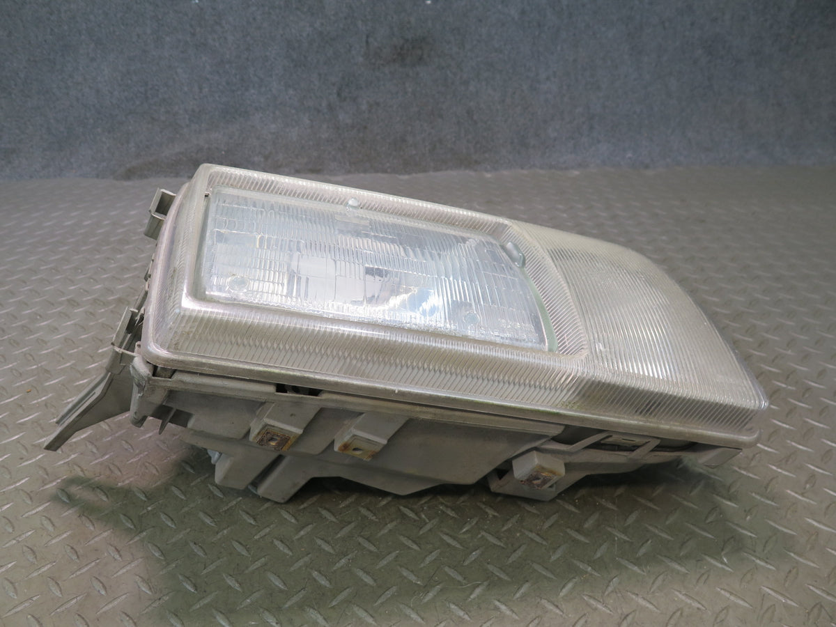 86-91 Mercedes W126 560SEL Front Right Halogen Headlight Lamp Damaged