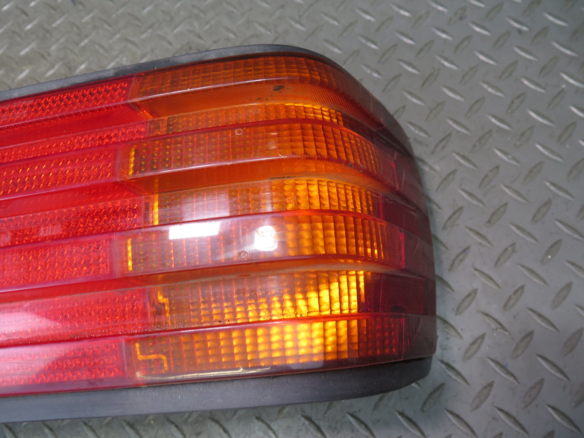 86-91 Mercedes W126 560SEL Set of 2 Rear Left & Right Tail Light Lamp OEM