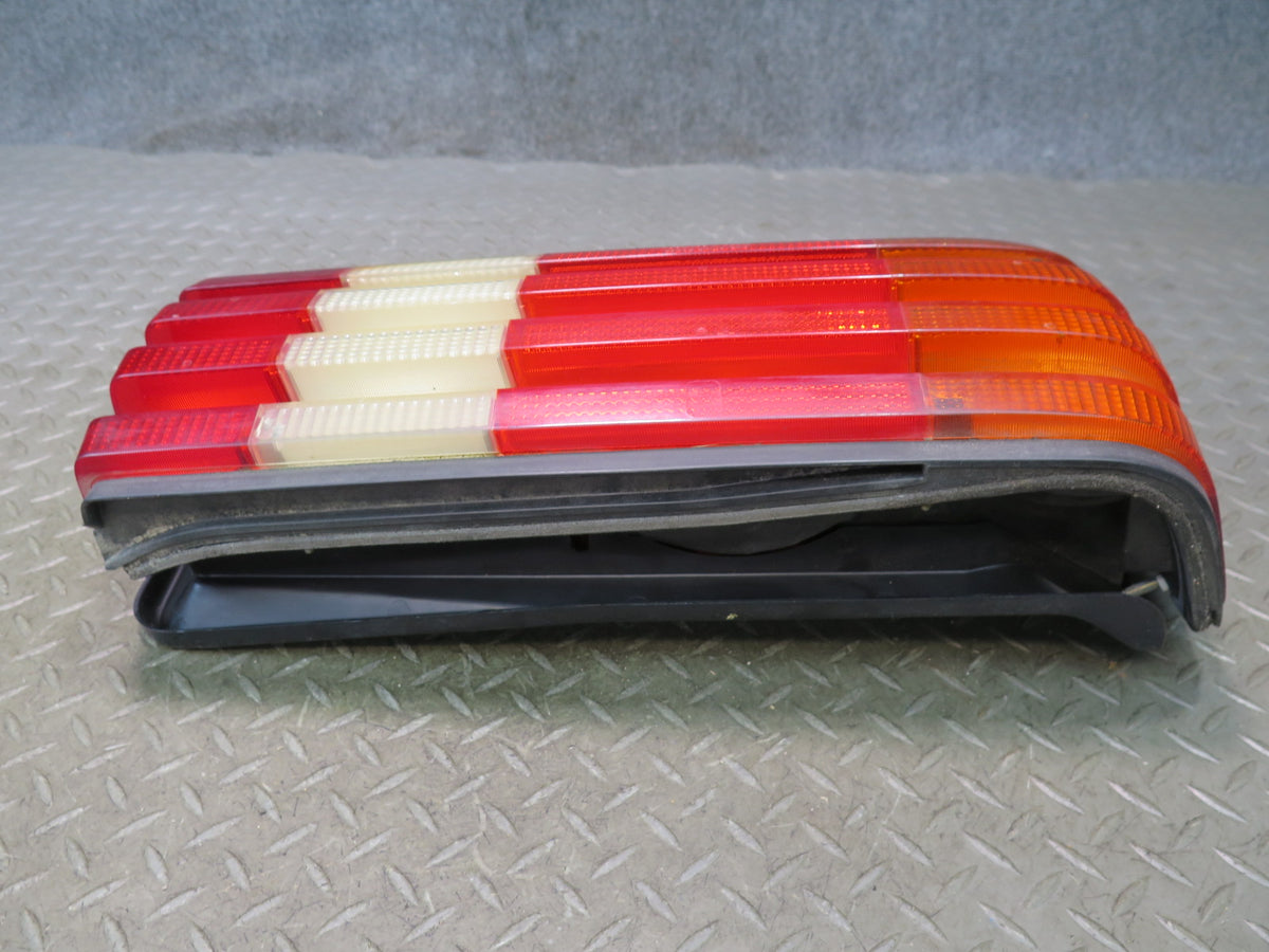 86-91 Mercedes W126 560SEL Set of 2 Rear Left & Right Tail Light Lamp OEM