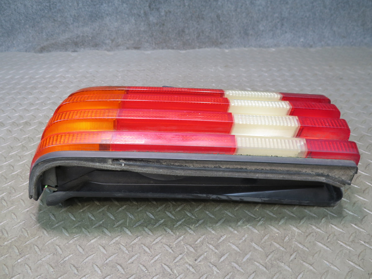86-91 Mercedes W126 560SEL Set of 2 Rear Left & Right Tail Light Lamp OEM