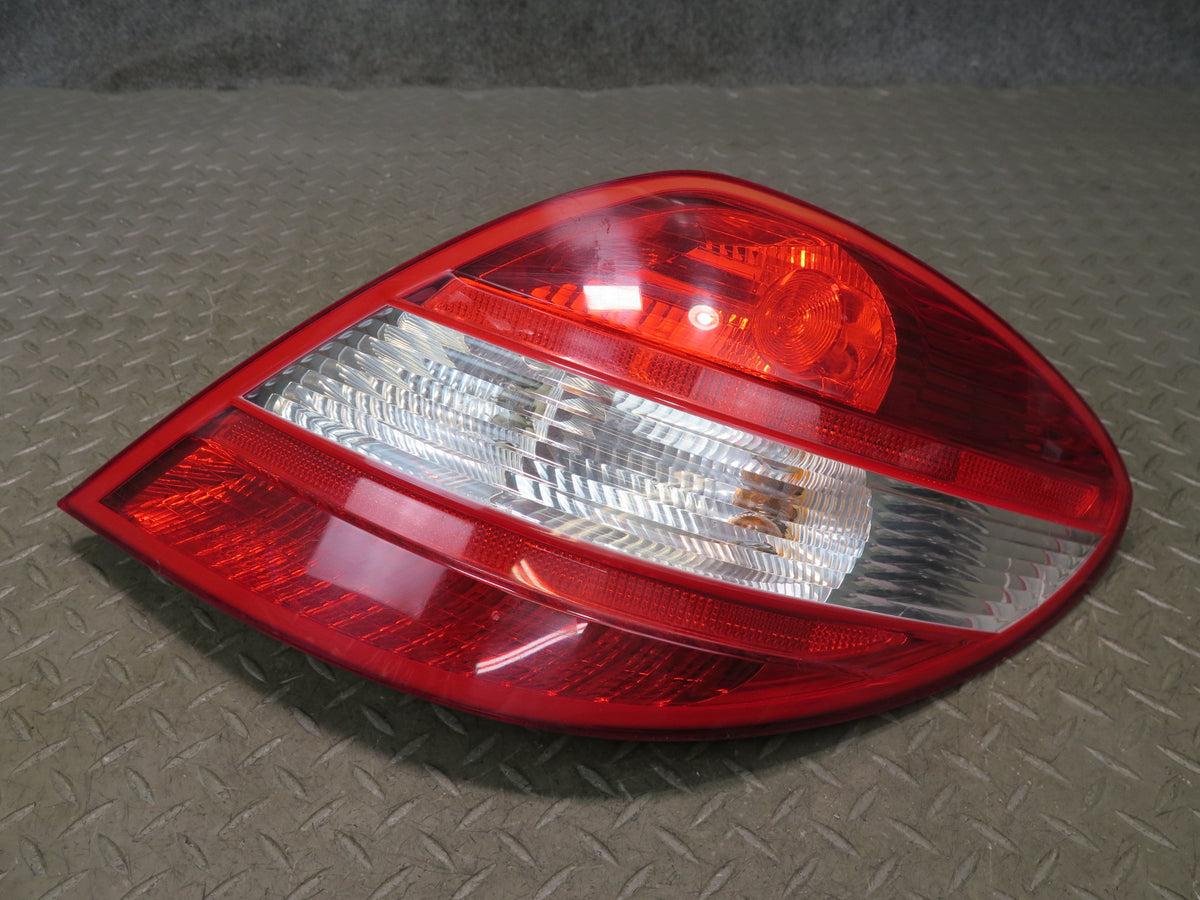 05-08 Mercedes R171 Slk-class Rear Right Tail Light Lamp OEM